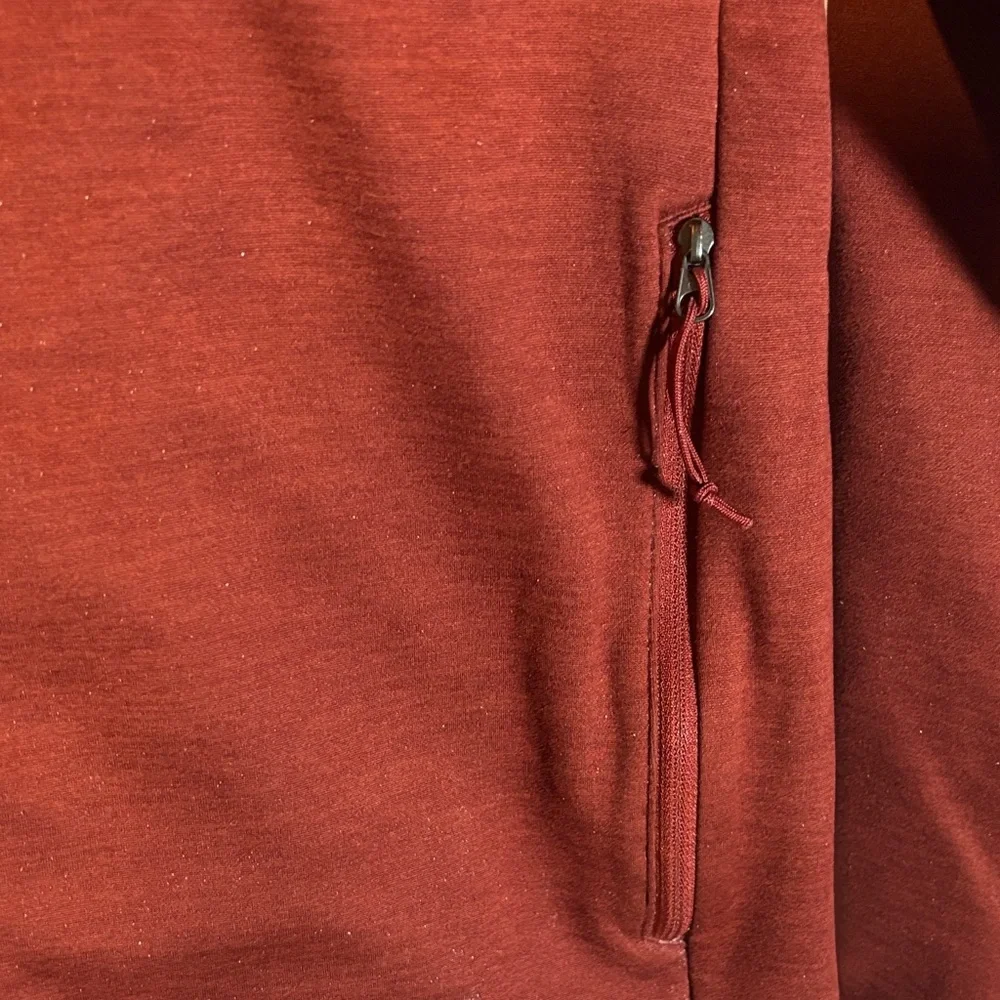 The North Face Men's Deep Red Lightweight Jacket - Picture 4 of 6